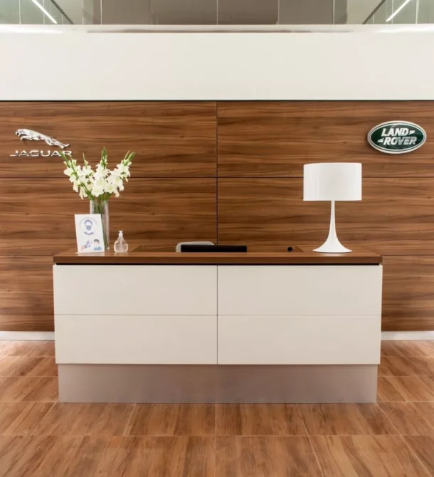 nouveau-showroom-jaguar-land-rover-defender-alpha-international-tunisie-55446