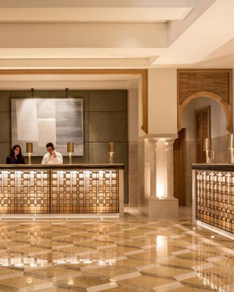 cropped-hand-person-holding-waterGFHJG