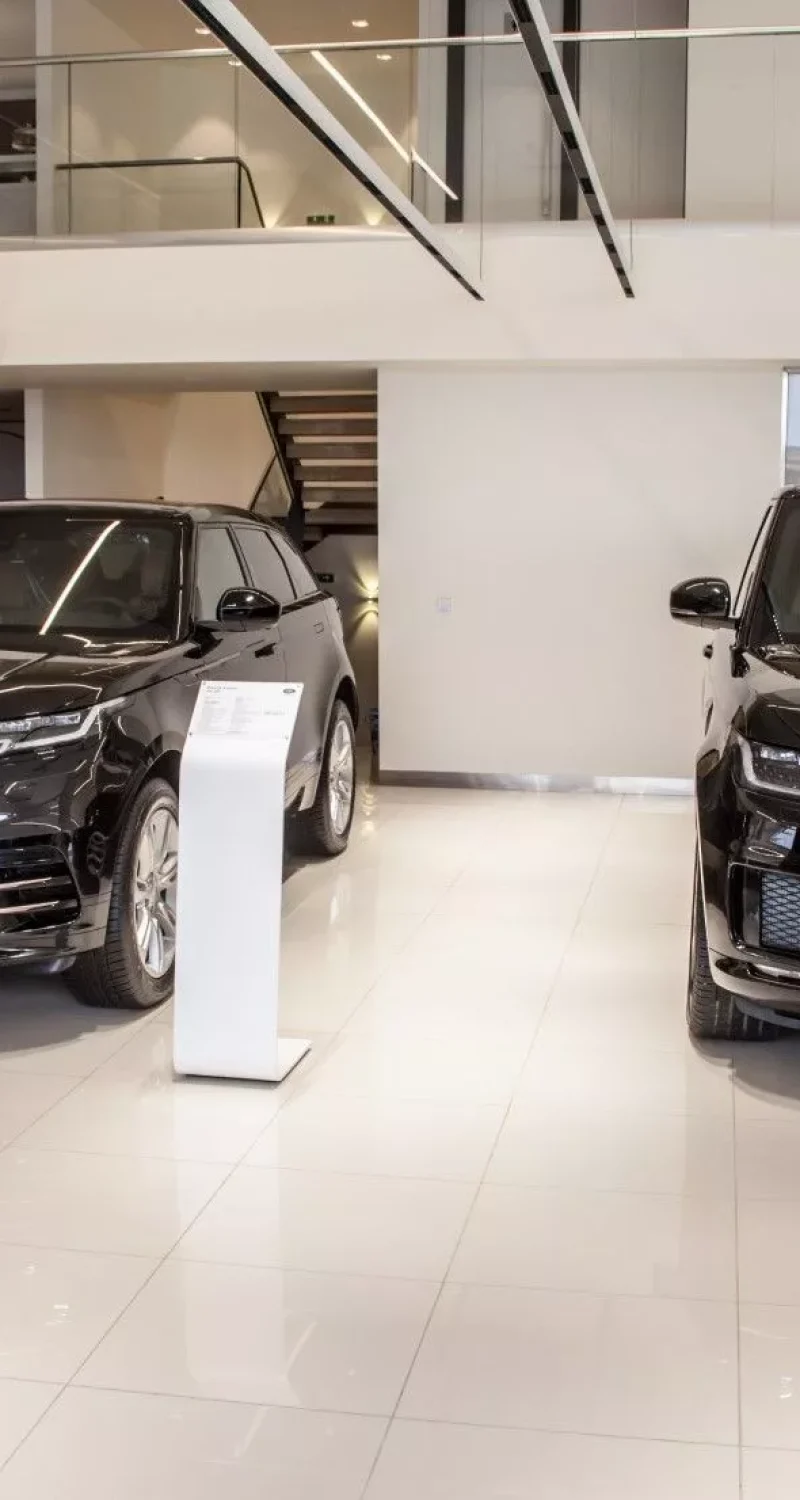 nouveau-showroom-jaguar-land-rover-defender-alpha-international-tunisie-55412