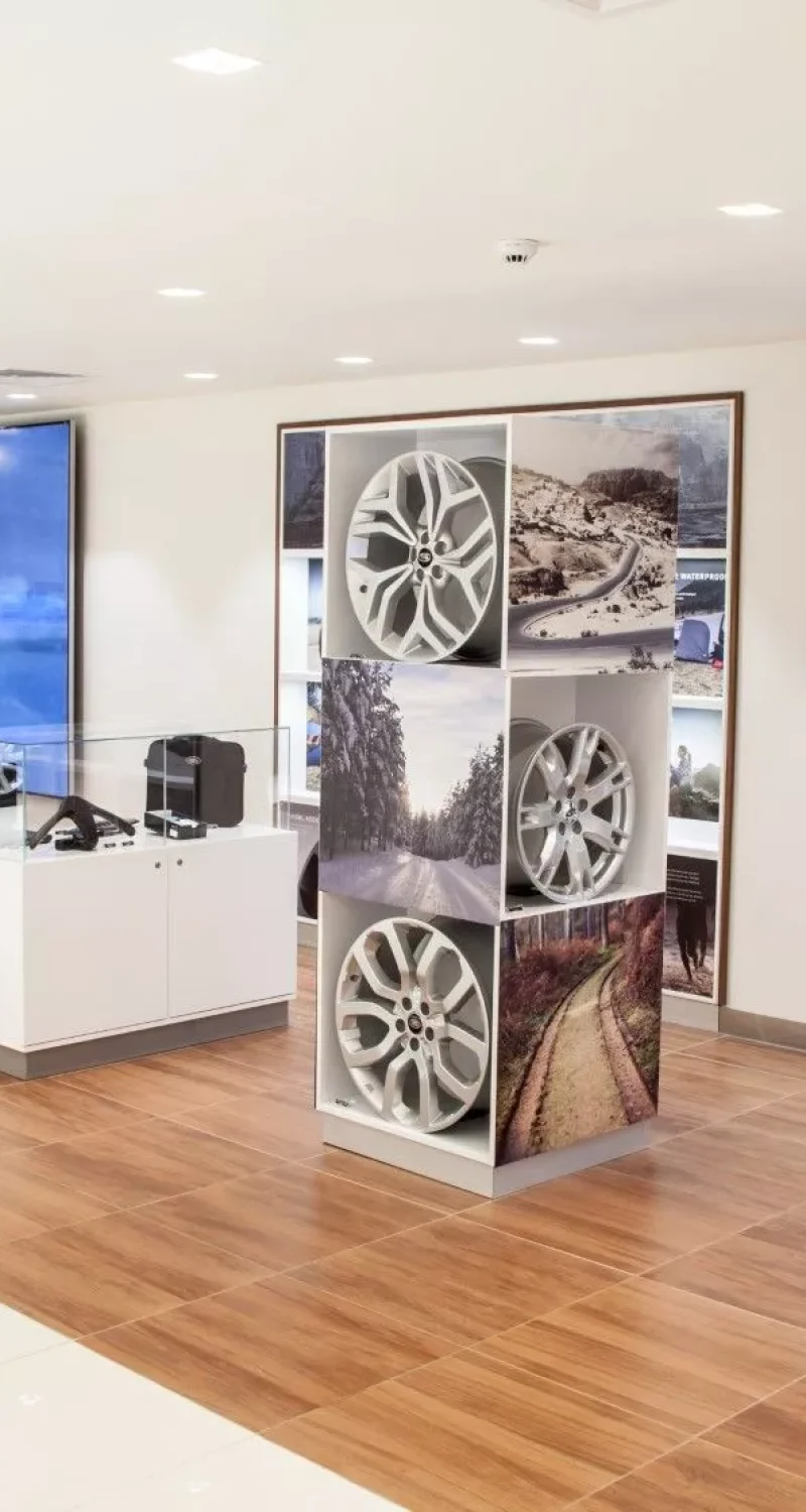 nouveau-showroom-jaguar-land-rover-defender-alpha-international-tunisie-55445